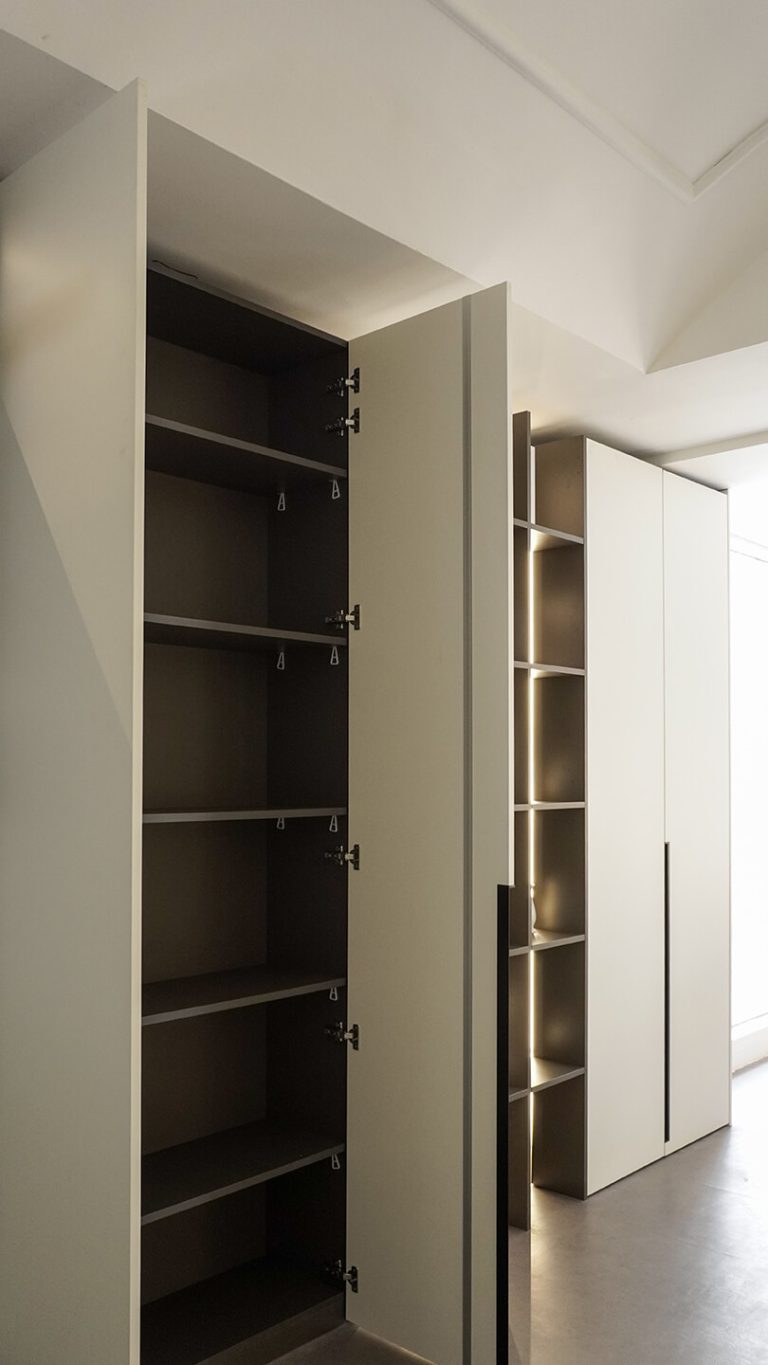 Gallery display cab 2d