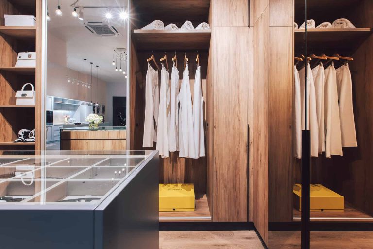 Gallery wardrobe1